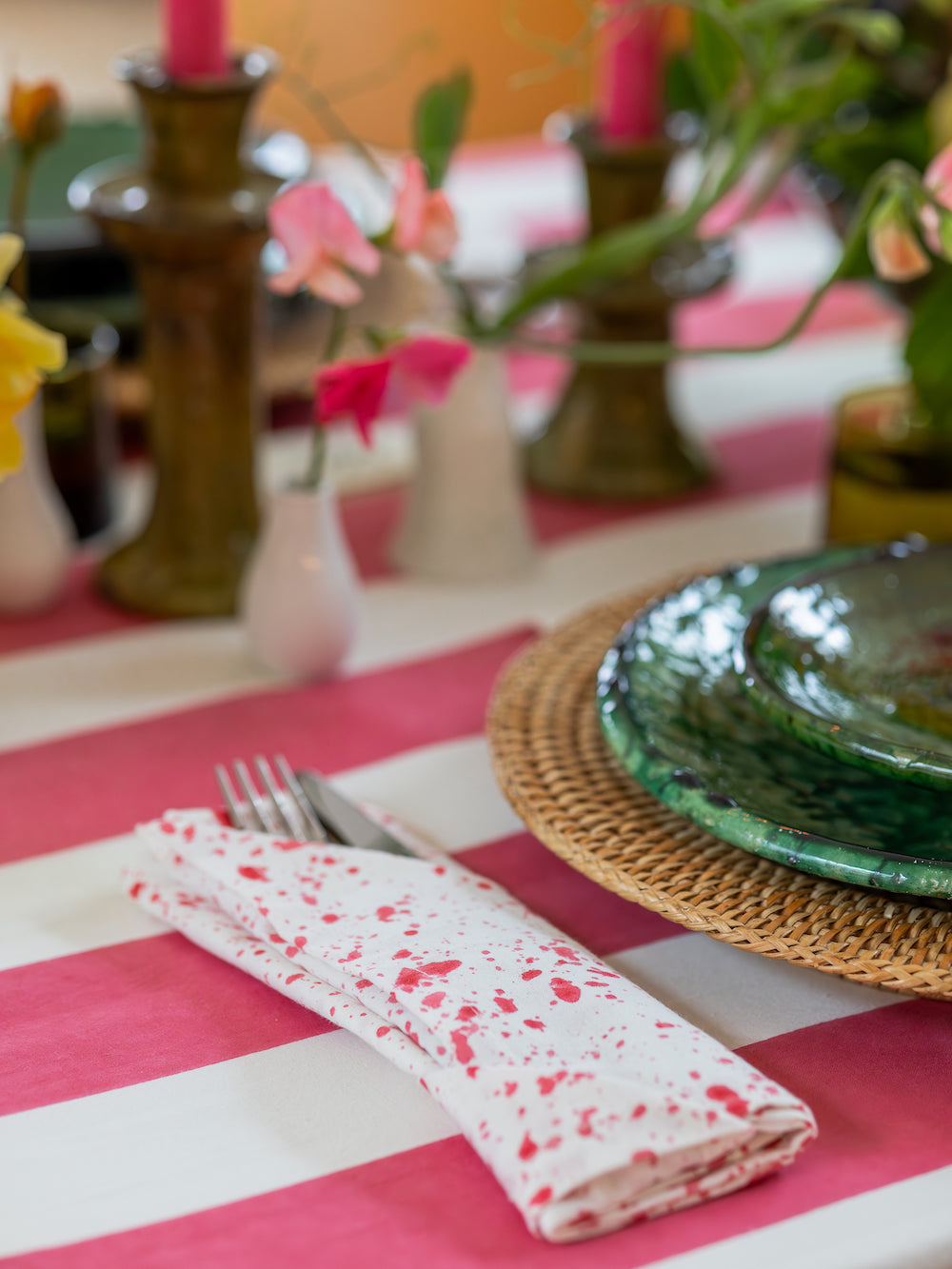 Twizzell Pink Splatter Napkins – Set of 4
