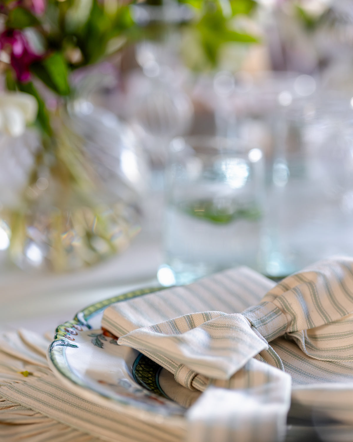 truffles and ruffles networking lunch in collaboration with fabric snug, beautiful ian mankin mint stripy bow and napkin